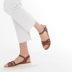 Sandale Cognac En Cuir Embossé à Semelle Crantée -Boutique Caprice WWWERM 10385761159 10