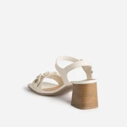 Sandale écrue En Cuir Avec Maxi-chaîne écrue -Boutique Caprice WWWERM 10386330049 3