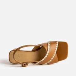Sandale Camel En Cuir Avec Broderies -Boutique Caprice WWWERM 10386340108 4