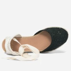 Espadrille Compensée Noire En Toile Avec Broderie Anglaise -Boutique Caprice WWWERM 10386420610 4